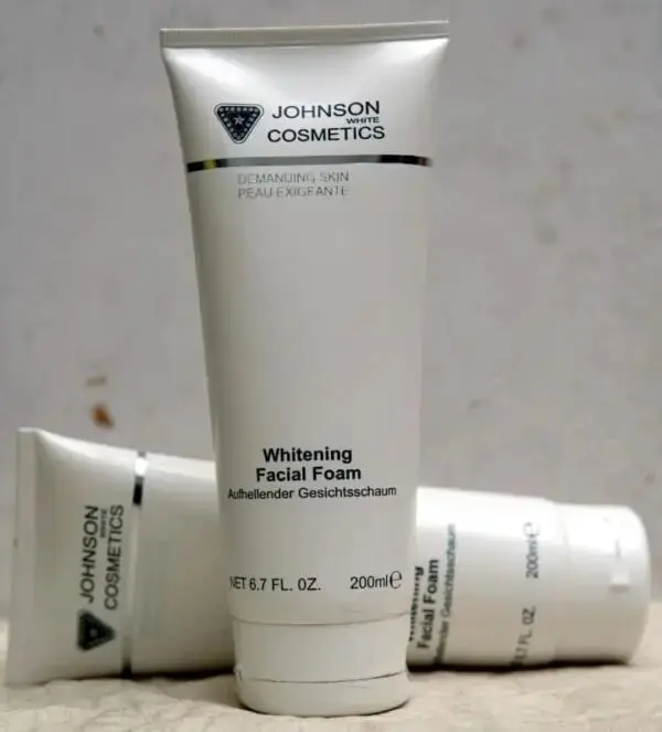 Johnson White Cosmetics Whitening Facial Foam 200ml Johnson